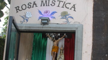 Mystic María Rosa CHRONICLES OF LAKESIDE