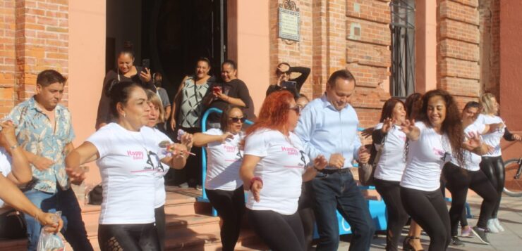 Dancing in Chapala to the rhythm of 'Jerusalema'