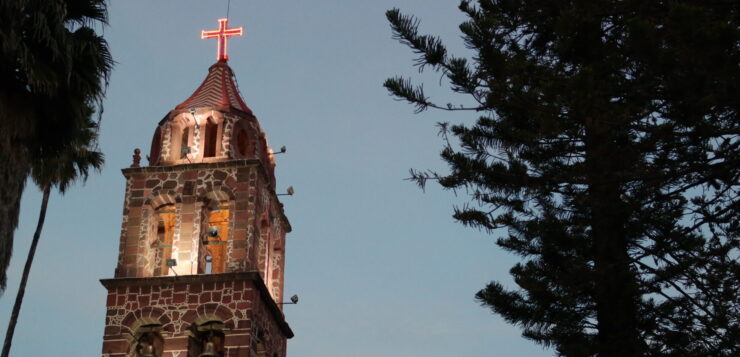 Señor del Monte cracks enlarged by earthquakes