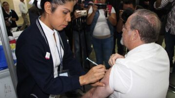 Jalisco meets influenza vaccine goal of 70% by Dec. 31 Almost 1,800,000 doses administered