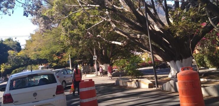 Roadwork began in November to prepare for governor’s visit Saturday Alfaro will inaugurate the auditorium in Ajijic Dec.17