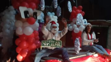 The first Christmas parade wound through Jocotepec’s streets