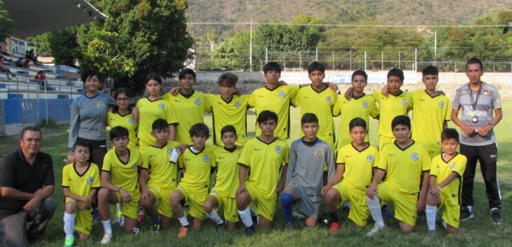 Ajijic youth soccer teams get new uniforms