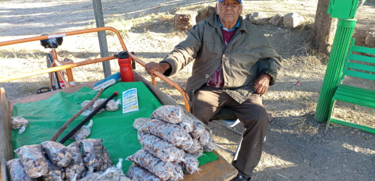 At 82, Don Manuel still sells peanuts on the roadside