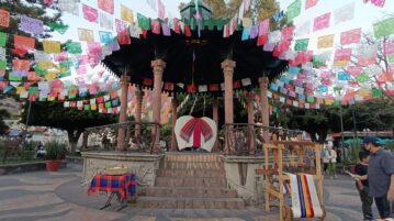 Ajijic unveils its own “magic town” heart in traveling display