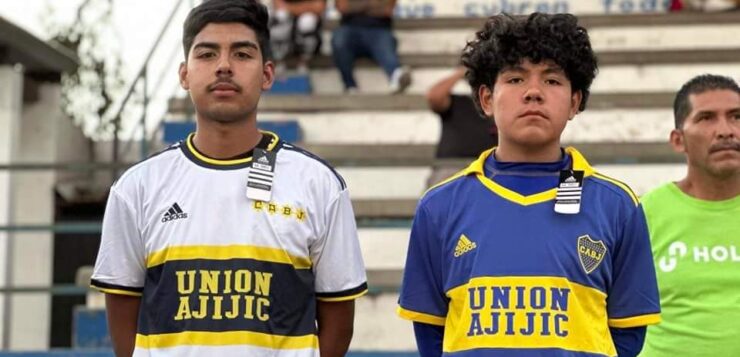 Ajijic Union team gets new uniforms