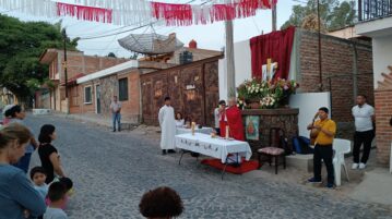 Celebrating the four crosses of San Antonio Tlayacapan