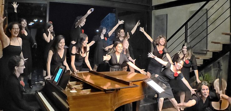 Mayahuel Coro Femenina mezmerizes Casa Musica Studio audience