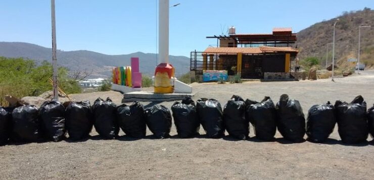 Trash picked up again from scenic overlook