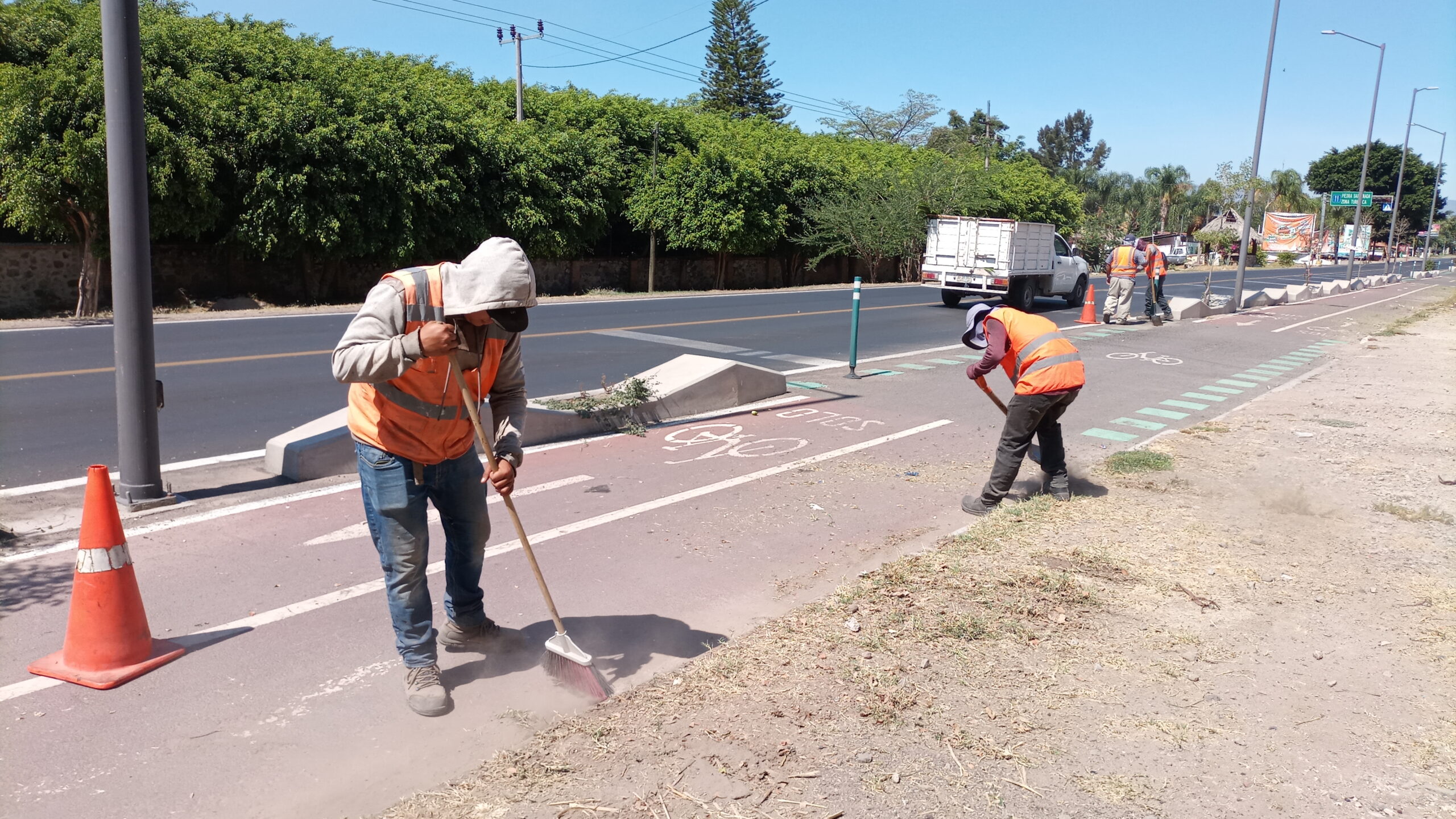 PHOTONOTE: Bicycle path received maintenance