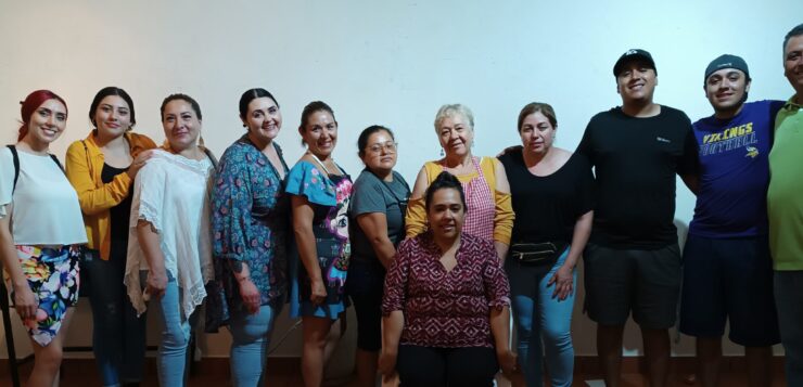 Successful dinner held to benefit the wife of the acting Delegado of Ajijic