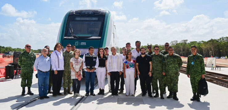 AMLO welcomes first cars of the Mayan Train