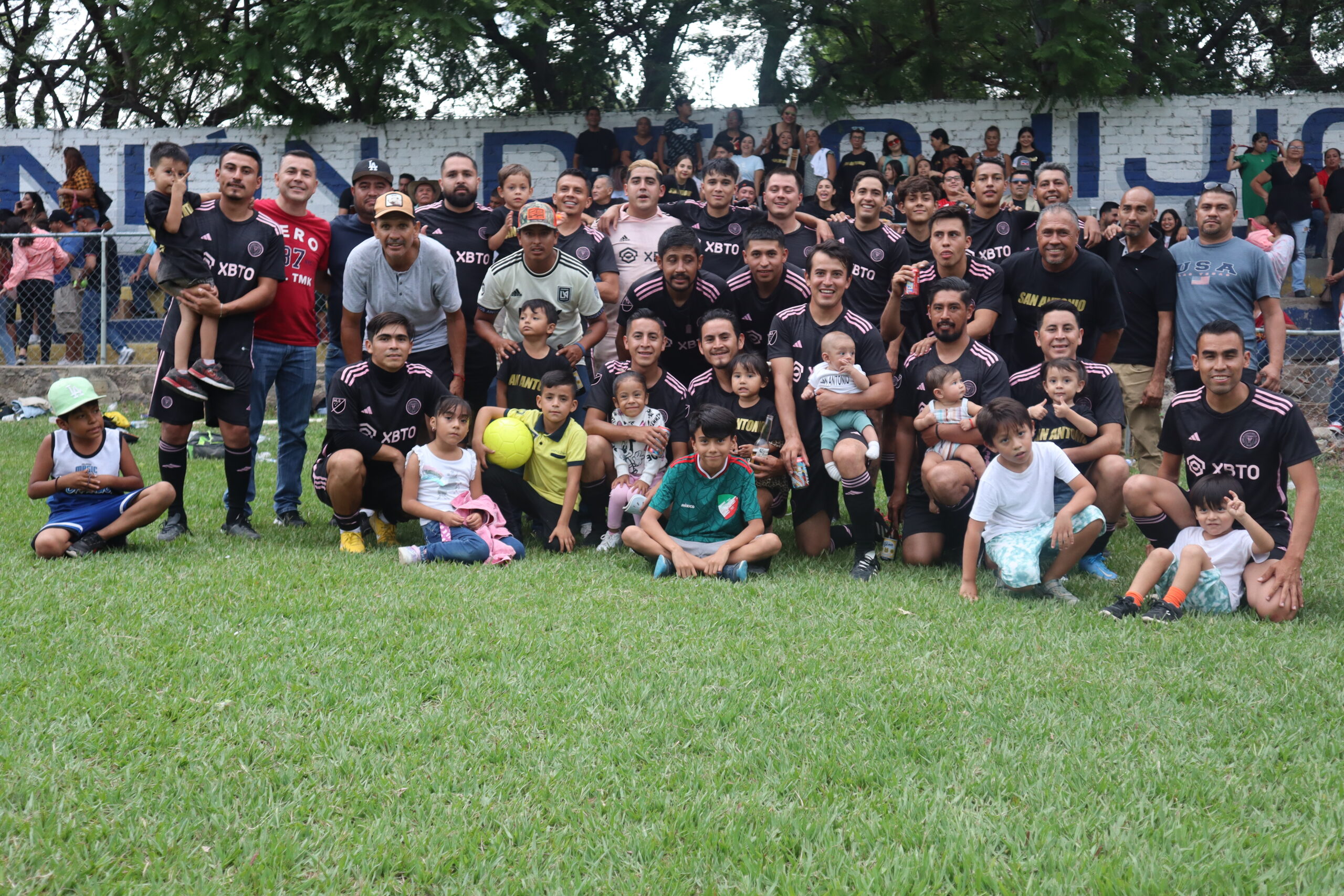 San Antonio beats Ajijic to win the Sunday League soccer tournament