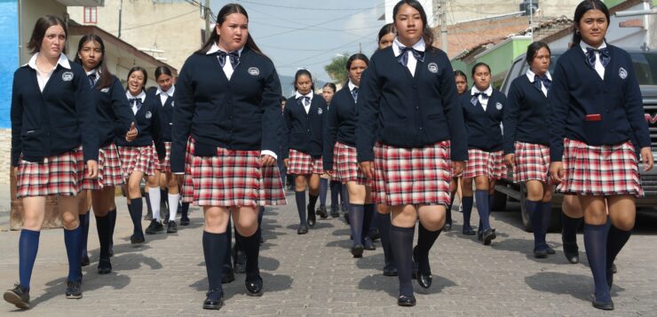 Jocotepec students march proudly in town’s patriotic parade