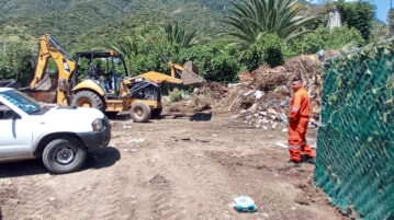 Clandestine garbage dump at the Raquet Club cleaned up