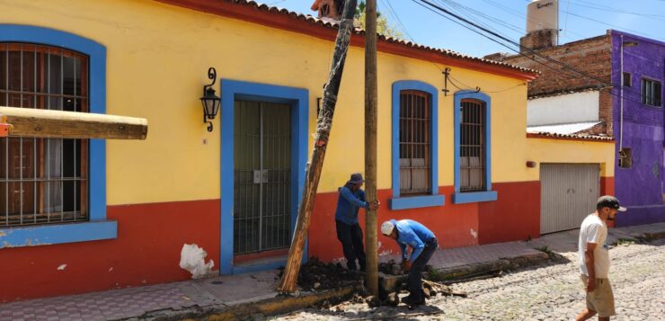 Ajijic has dozens of poles in poor condition, some dangerous