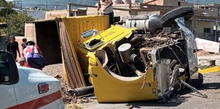 Brake failure leads to Chapala crash and two injuries