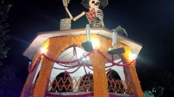 San Juan Cosalá showcases monumental Día de Muertos altar