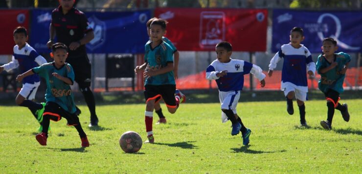 Children's and women's soccer leagues restart in Chapala