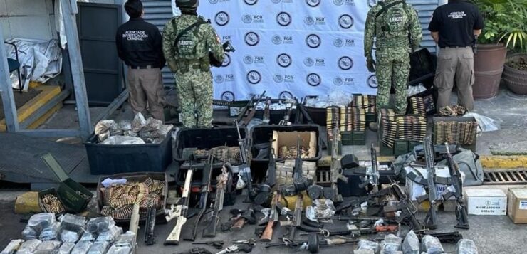Army seizes weapons and explosives in Poncitlán home