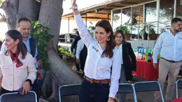 Haro brings message of unity to Chapala PAN, PRI members