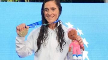 Sailor Elena Oetling recognized at Jalisco Bicentennial Awards