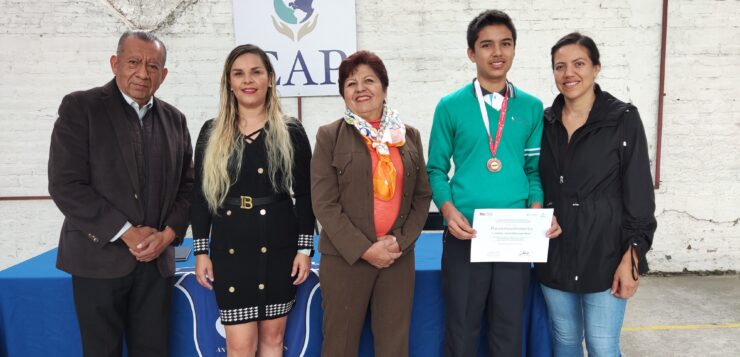 Jocotepec’s Antonia Palomares School student wins STEAM mathematics award