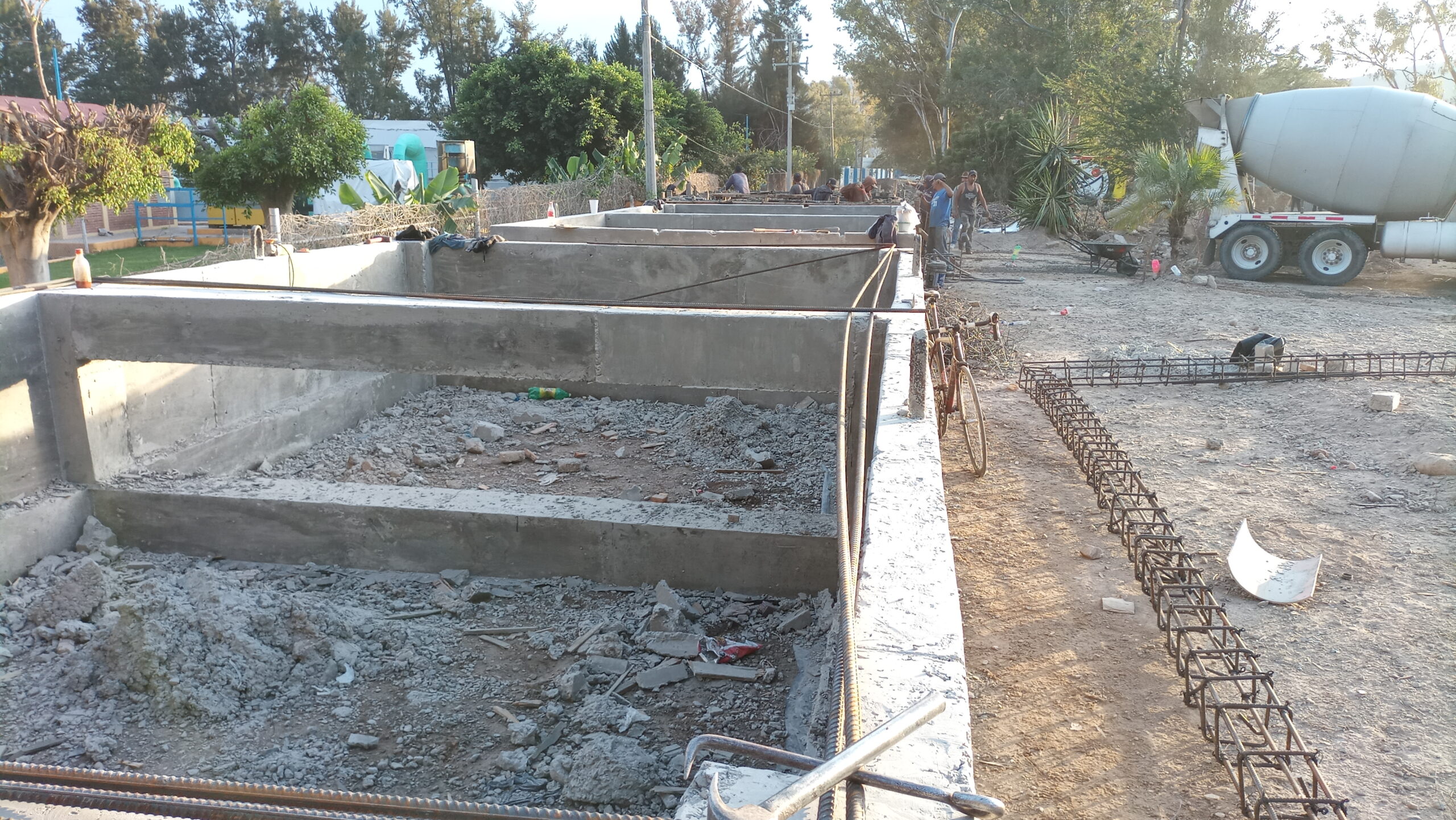 Work continues on Jocotepec malecon sewer system