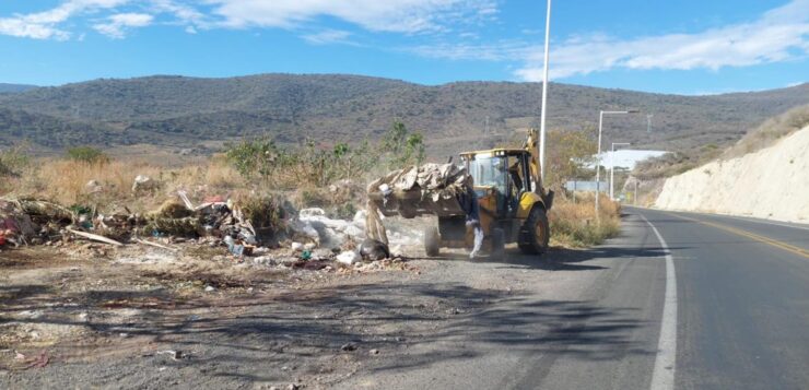 Two tons of trash removed from Jocotepec bypass