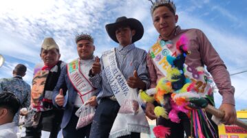 The Sunday parade of Carnaval Chapala 2024 was lots of fun