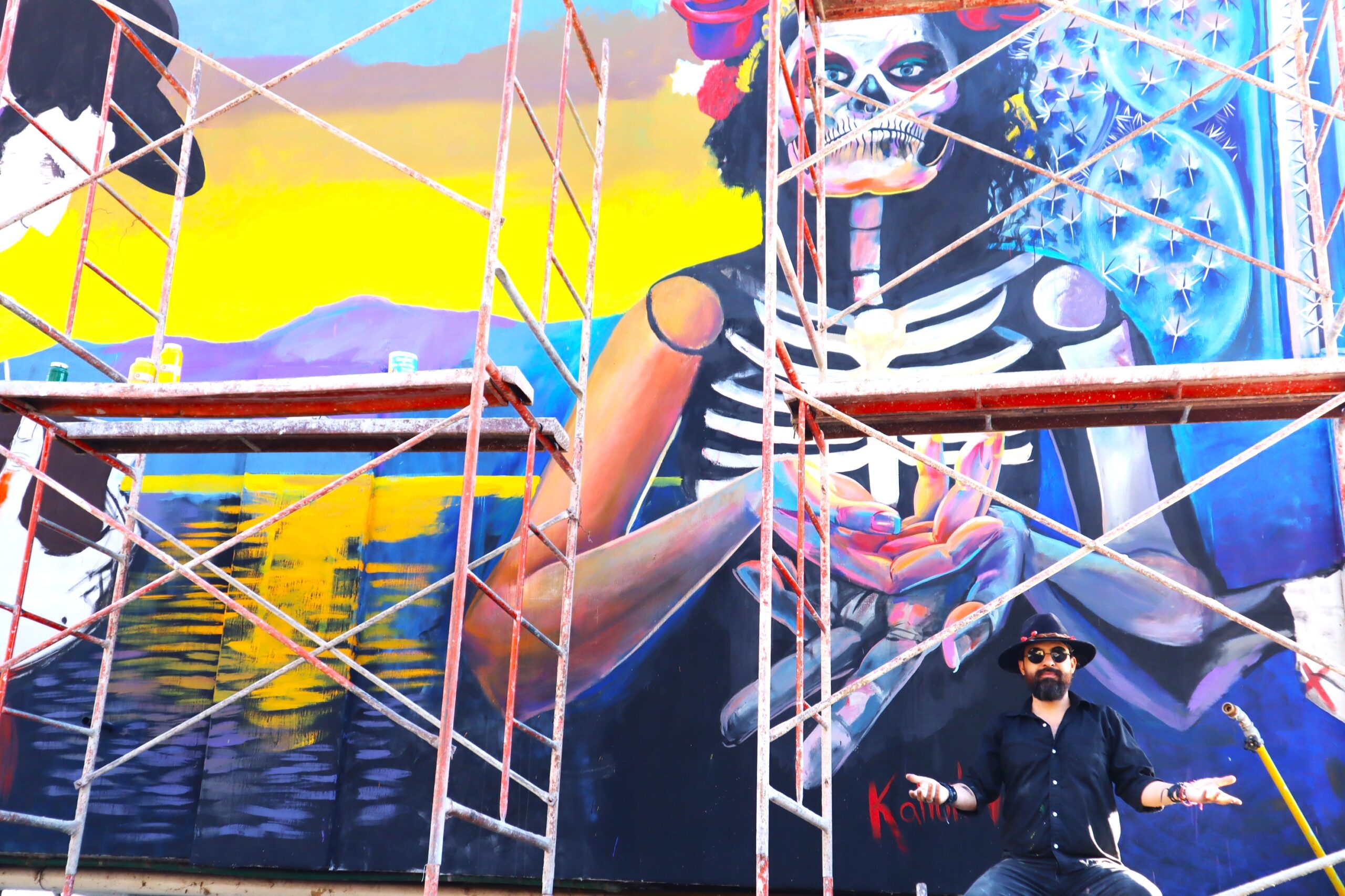 Profile: Kahuil Vega, new muralist now working in Ajijic