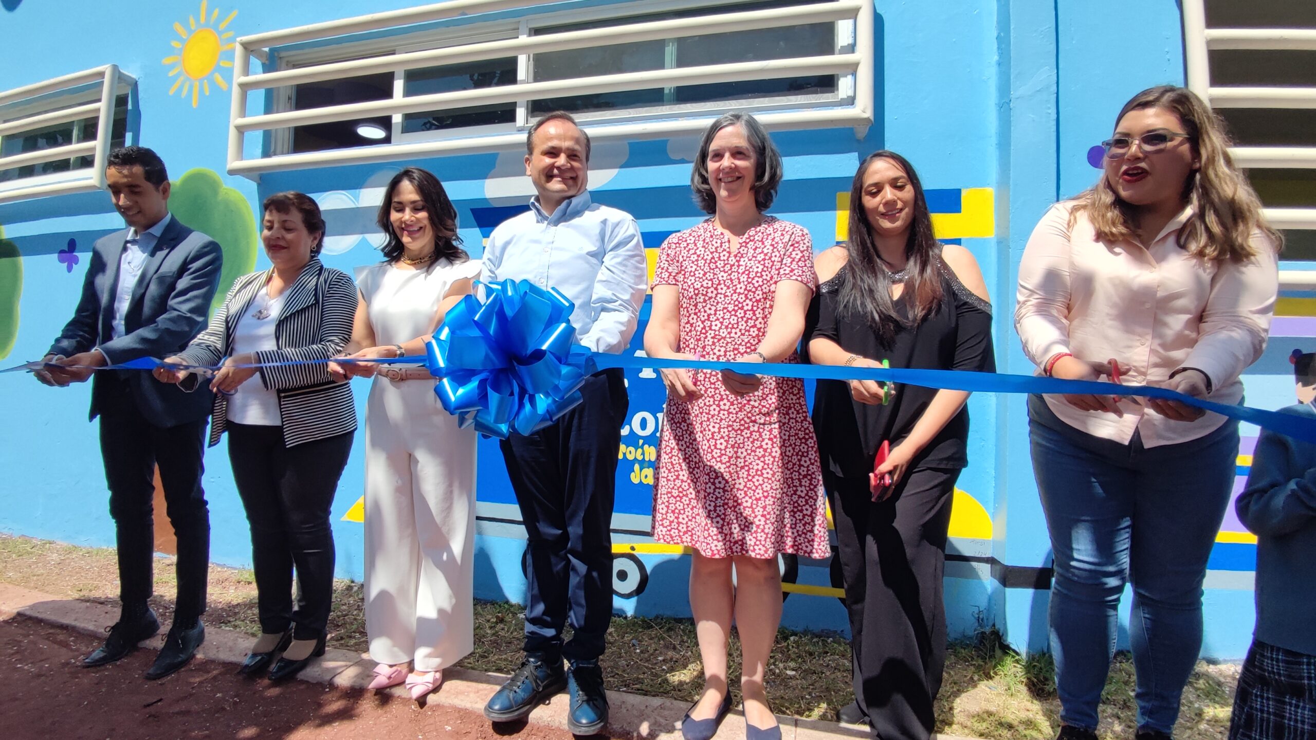 Inauguration of 'The Train of Values' toy library in Chapala