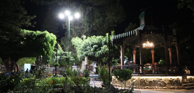 New lamps for Ajijic plaza to provide more light and a better look