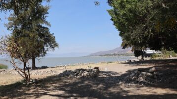 Ajijic community unites to transform La Crucita beach area
