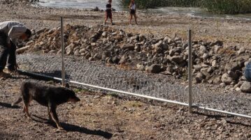 Ajijic beach fence removed by Chapala authorities
