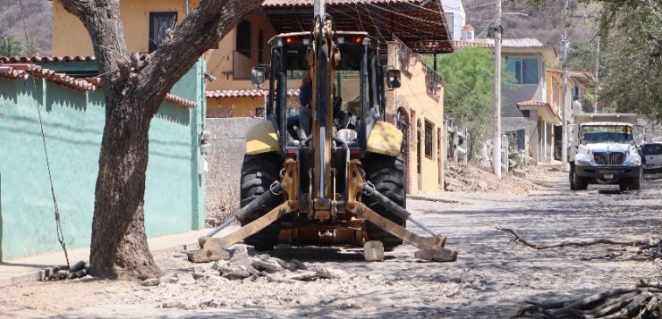 Revolucion Street will be repaired once again in Ajijic