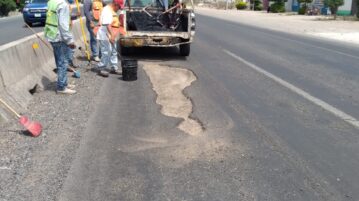 Jocotepec steps in to repair Federal Government road