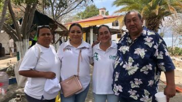 Chapala presidential candidate helps clean up Alacranes Island