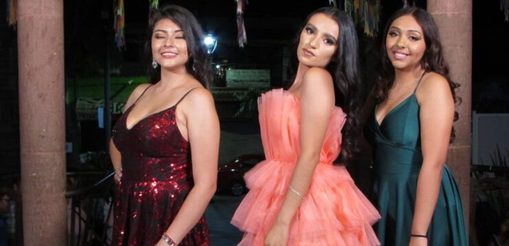 Candidates for Queen of the Fiestas Patrias Ajijic are ready!