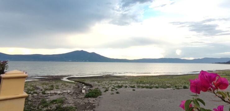 Lake Chapala gained 11 centimeters from recent rains