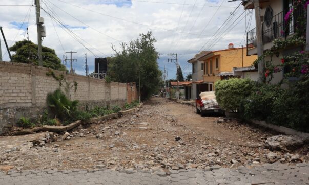 Repaving project on Revolución slows due to heavy rains