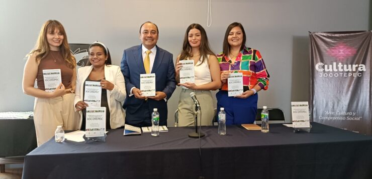 URIT students present a book about plants in tourist areas of Jocotepec