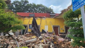 Rains collapse the Parián de Tlaquepaque roof