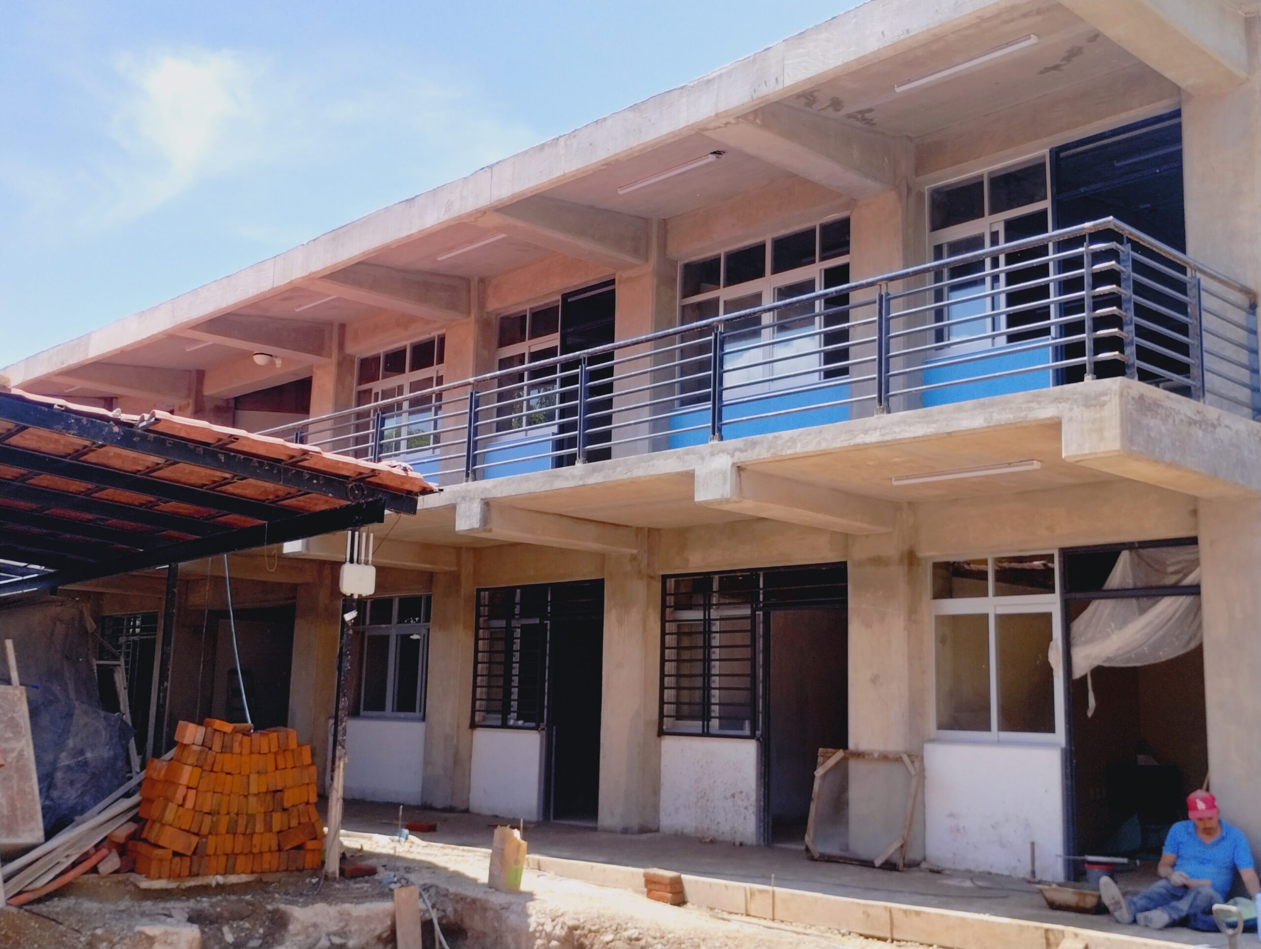 The San Nicolás de Ibarra elementary school is 91% complete