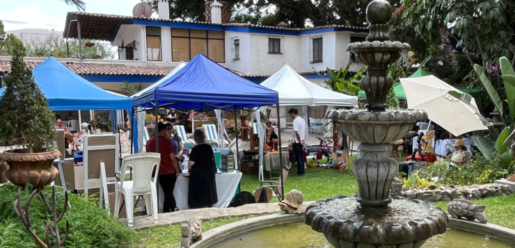 PHOTONOTE: Artists of Chapala launch first art market under a new name