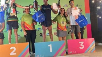 Three Chapala athletes on the winners’ podium in the Carrera de las Antorchas