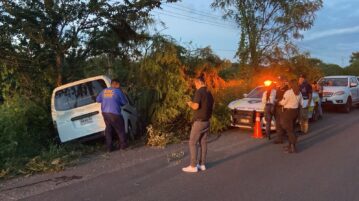 5 year-old dies in auto accident on the road to Mezcala