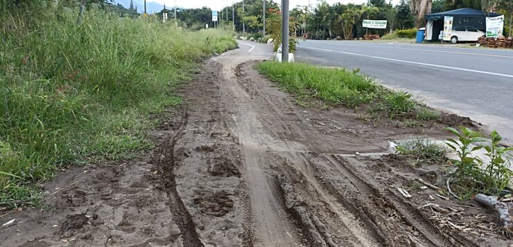 Section of Jocotepec bicycle path in dire need of repairs