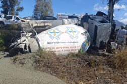 Cement truck goes off road and overturns in Jocotepec