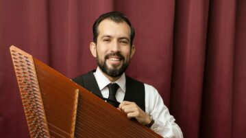 Maestro Miranda López inspires youth to value Mexican music